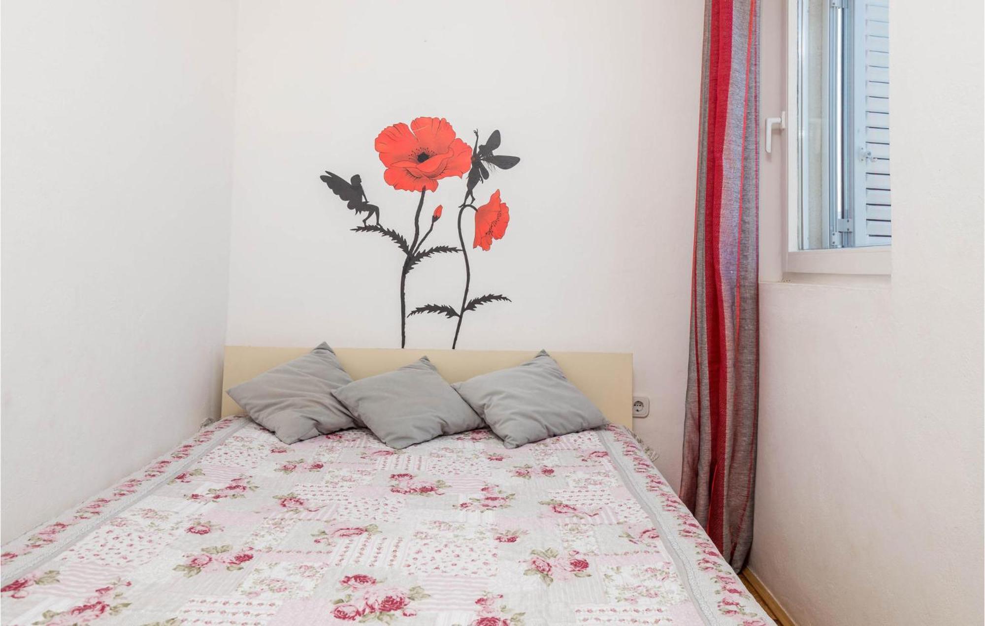 Pet Friendly Apartment In Stara Novalja With Wifi Exteriör bild