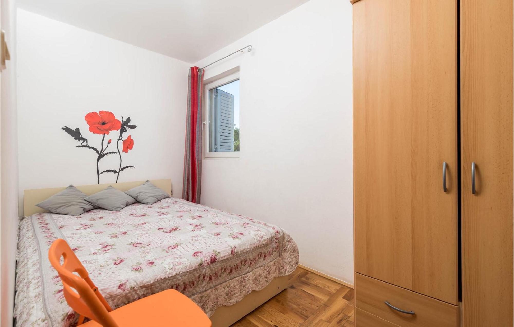 Pet Friendly Apartment In Stara Novalja With Wifi Exteriör bild